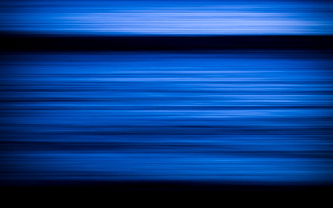 ¿Es la lente de tu gafa la adecuada contra la luz azul?