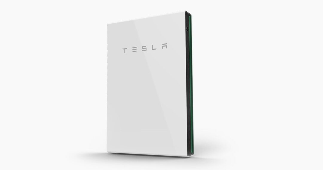 Batería de Tesla distribuida por Bornay