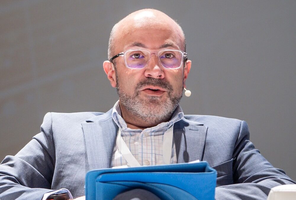 J.D.D. Bornay: “Un crecimiento desordenado del autoconsumo sin acompañamiento normativo ágil son las posibles causas del colapso energético”