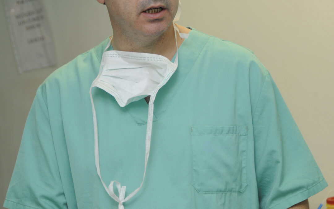 El Dr. Alonso Poza insiste: «La supervivencia es del 90% con un diagnóstico temprano del cáncer de colon»